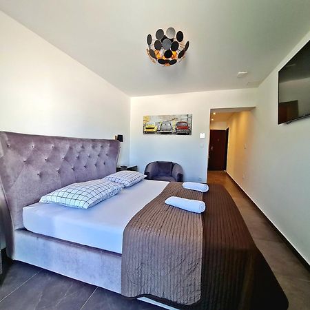 Azzurro Luxury Rooms 트로기르 외부 사진
